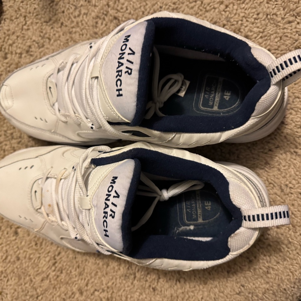 Nike Air Monarch IV Men's White Sneakers - Picture 3 of 7